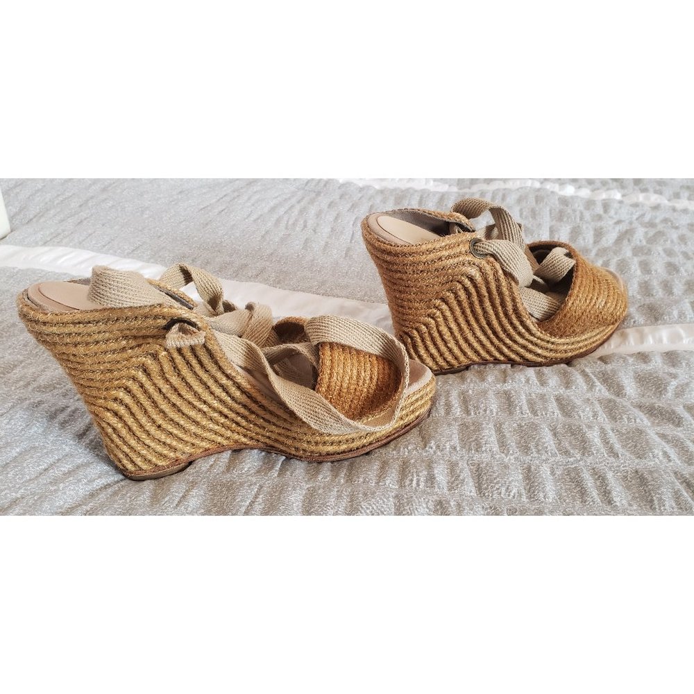 DKNY Shoes size 8